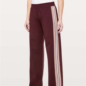 **NEW W/ TAGS** Lululemon Cover Your Tracks Pants Burgundy, Size 12 (L)